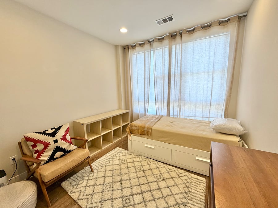 Furnished Finder property 1005772_1 photo 32