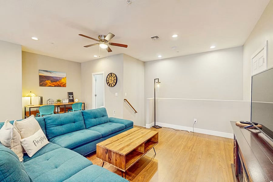 Furnished Finder property 1005773_1 photo 3