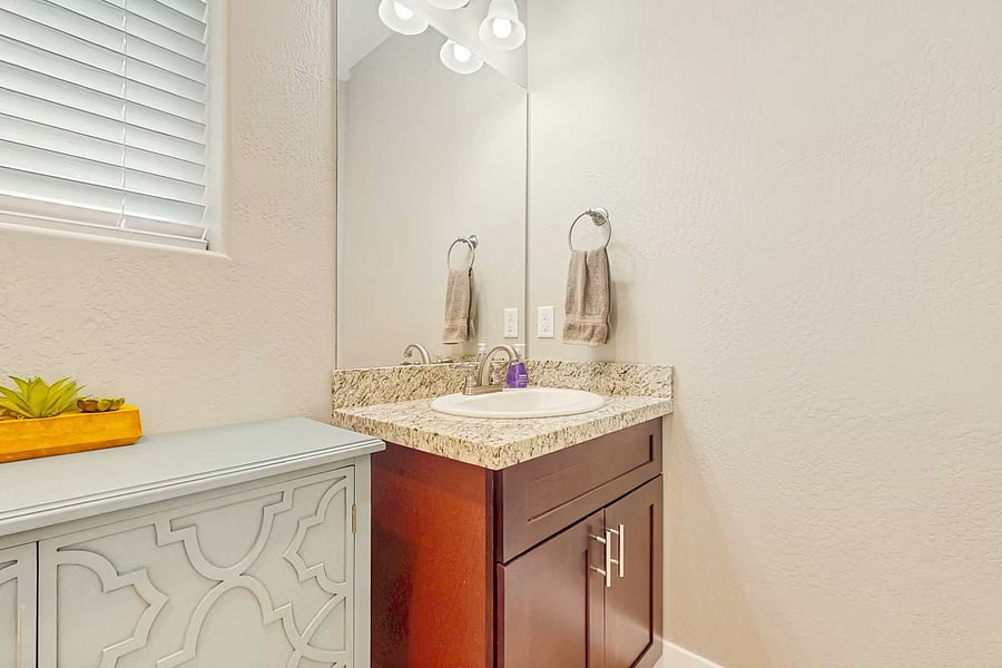 Furnished Finder property 1005773_1 photo 25