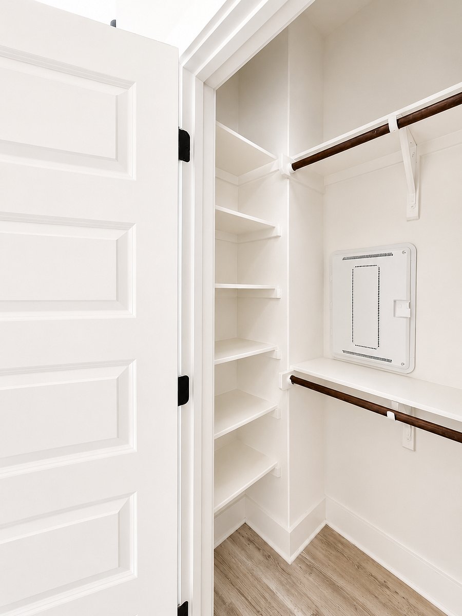 6016 Fairway St #2 Furnished Bedroom Suite 2 Closet