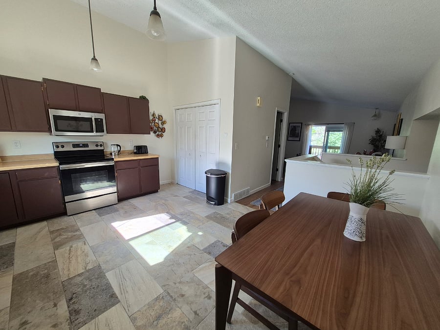 Furnished Finder property 1005794_1 photo 12