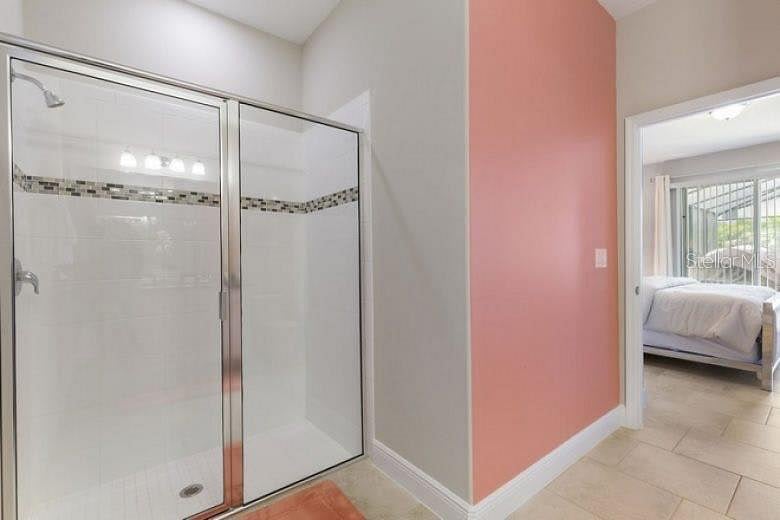 Furnished Finder property 1005807_1 photo 11