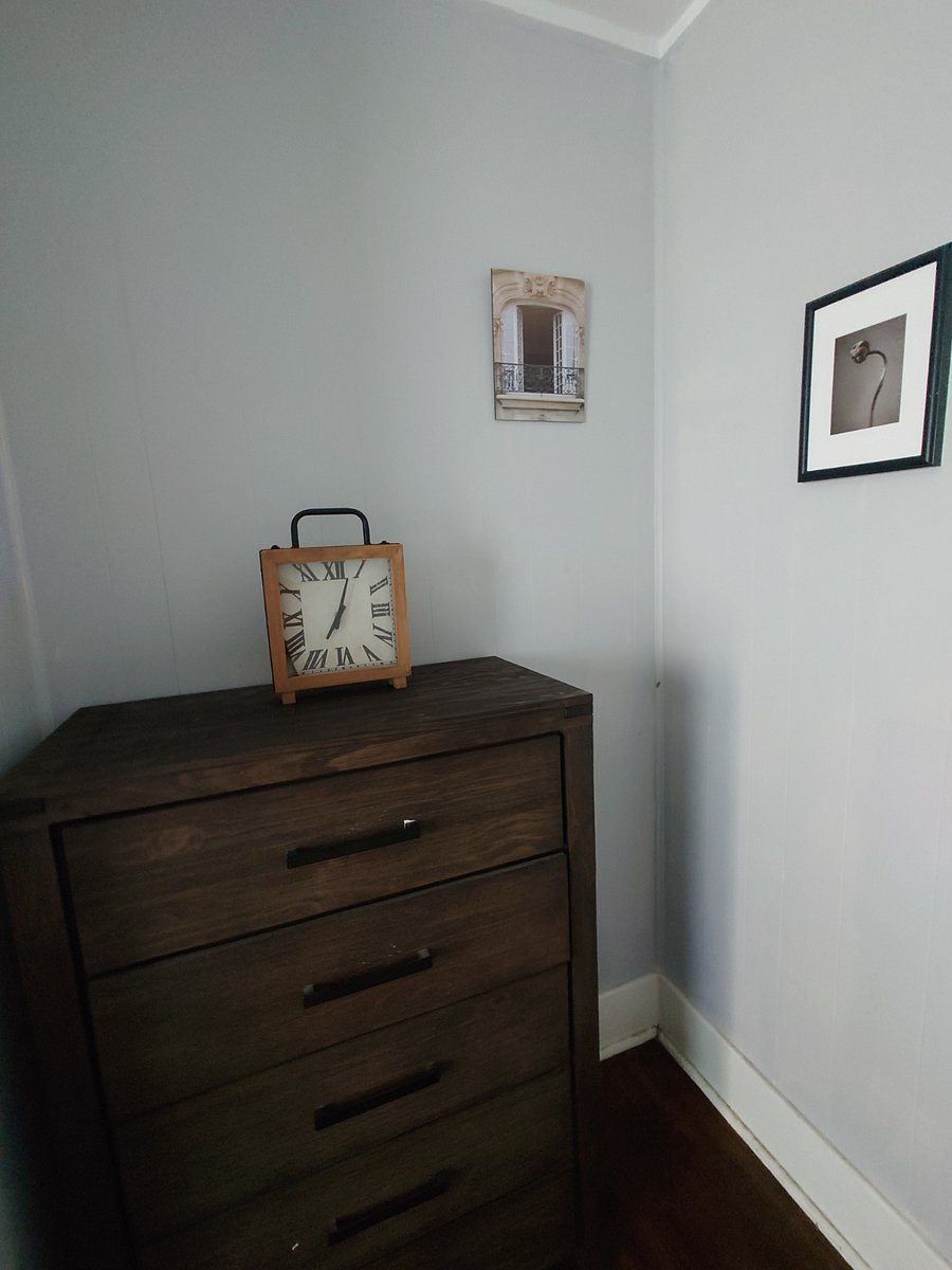 Downstairs bedroom with shared bathroom 2