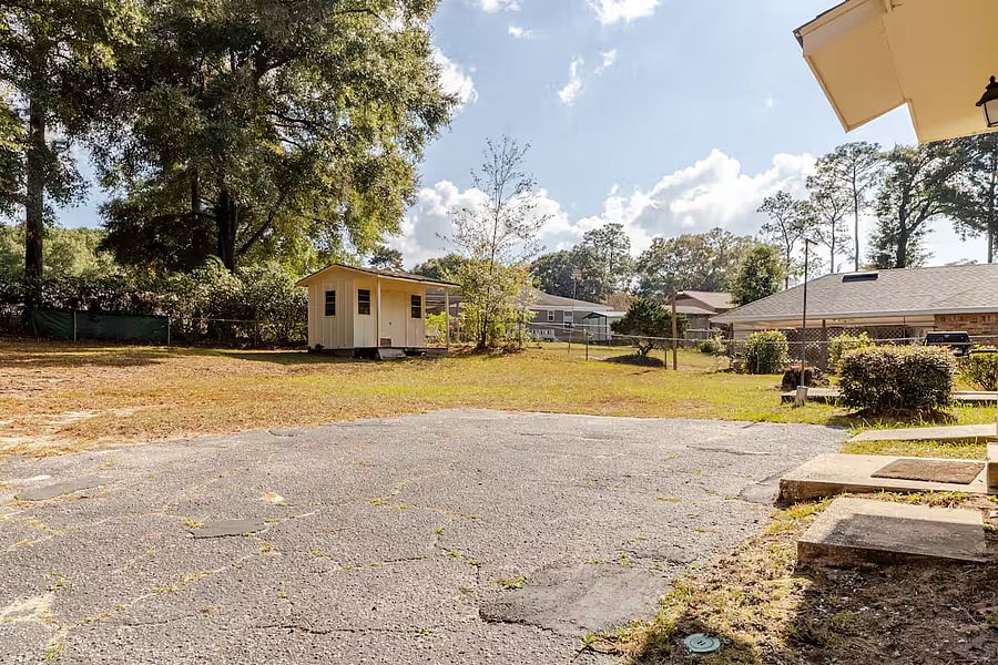 Furnished Finder property 1005834_1 photo 33