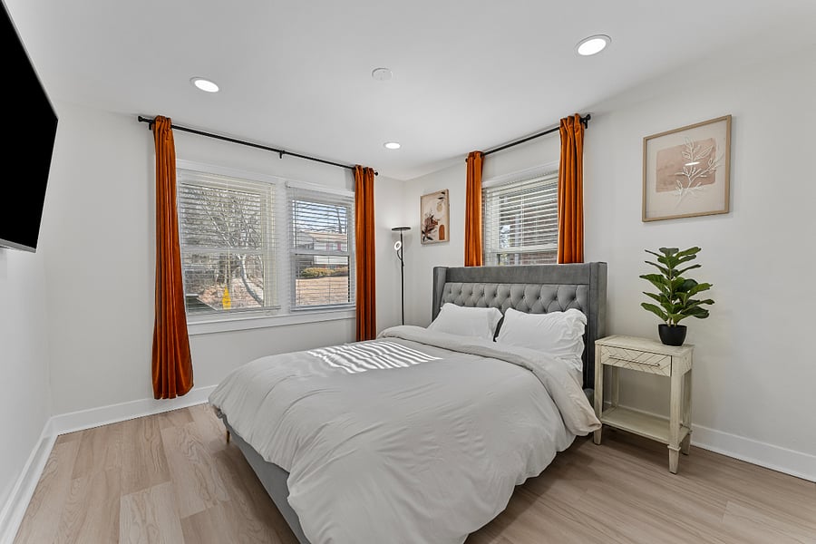 Bedroom 1 - Main level