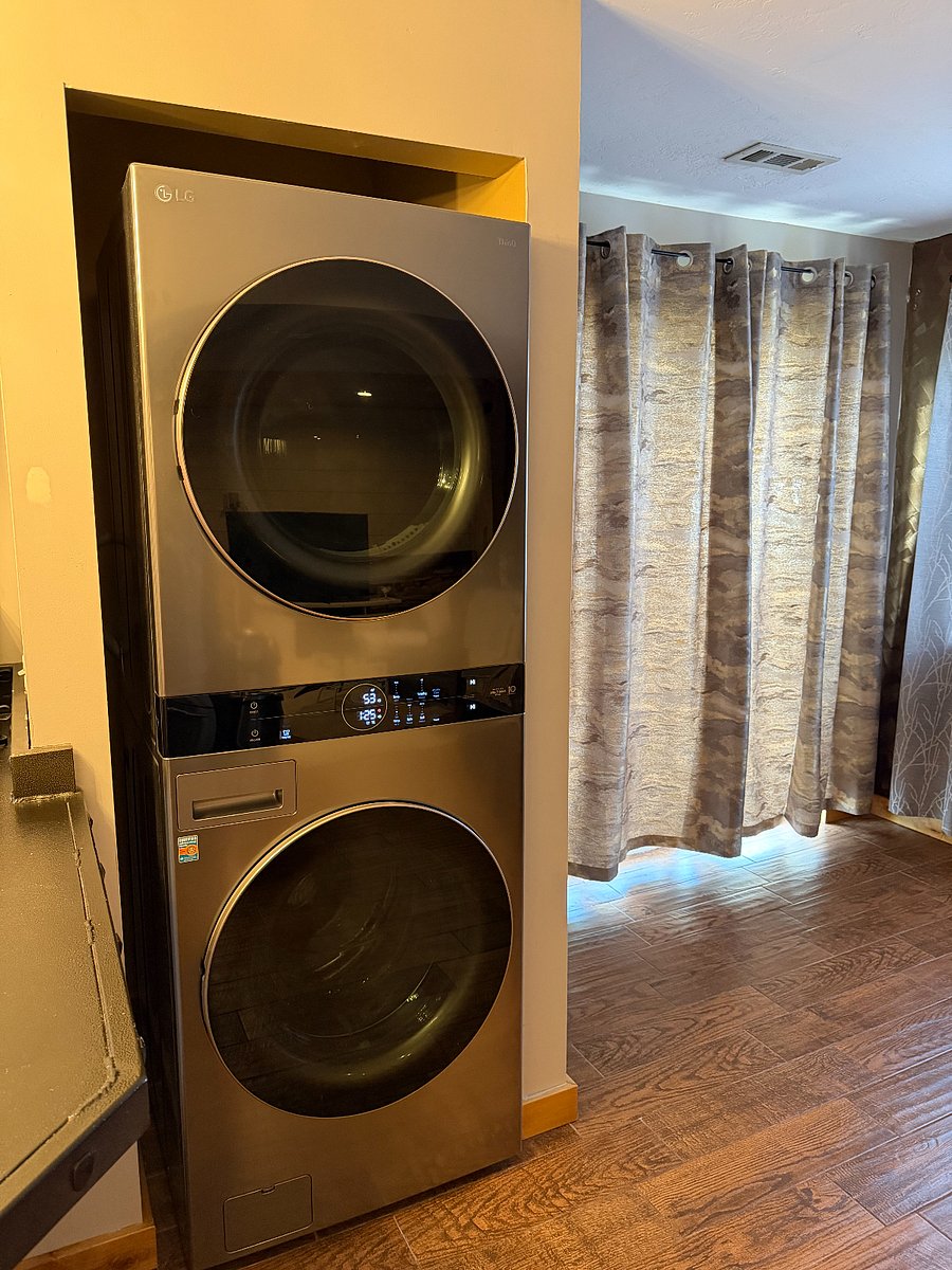 Furnished Finder property 1005848_1 photo 12