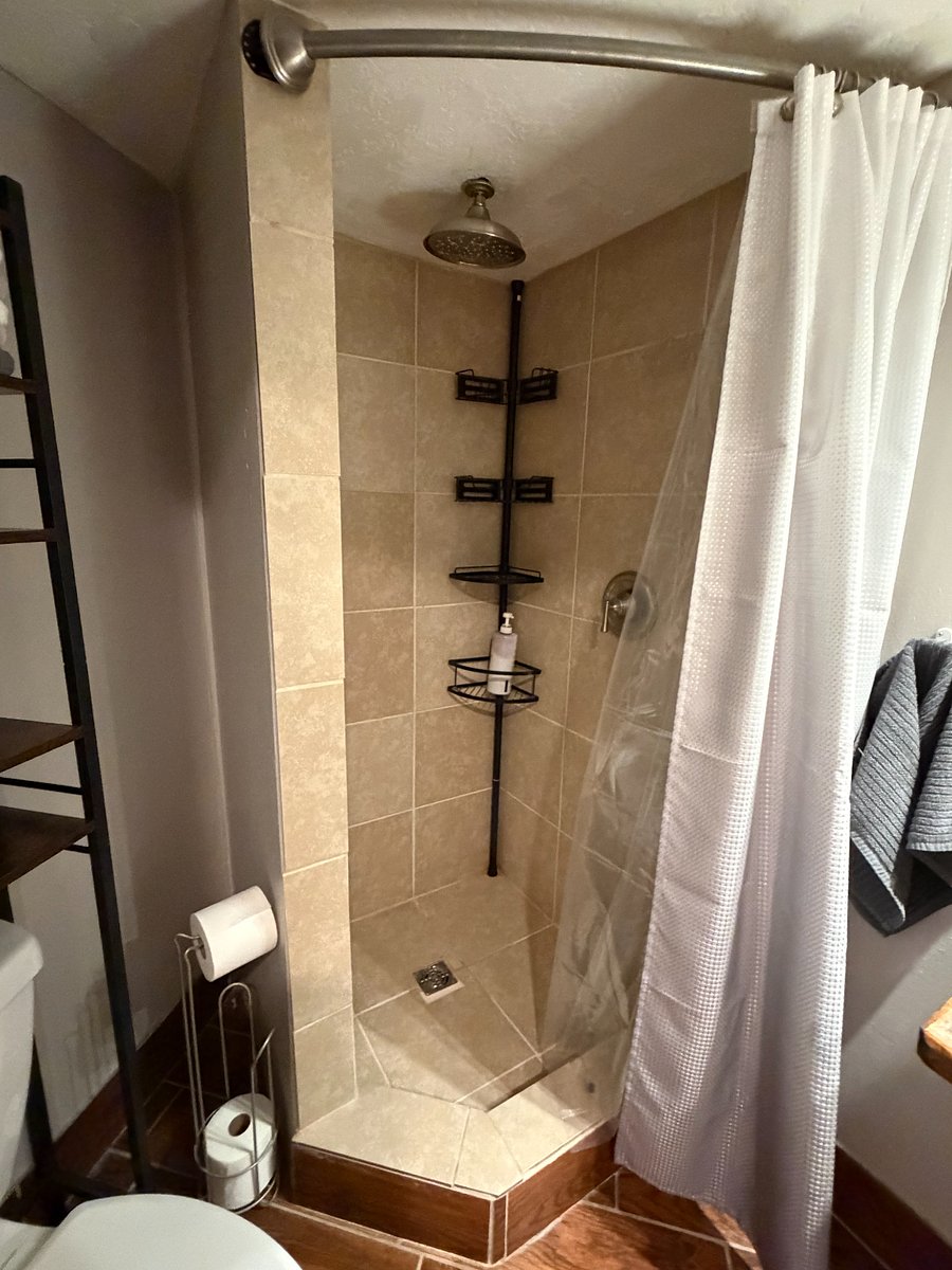 Furnished Finder property 1005848_1 photo 24