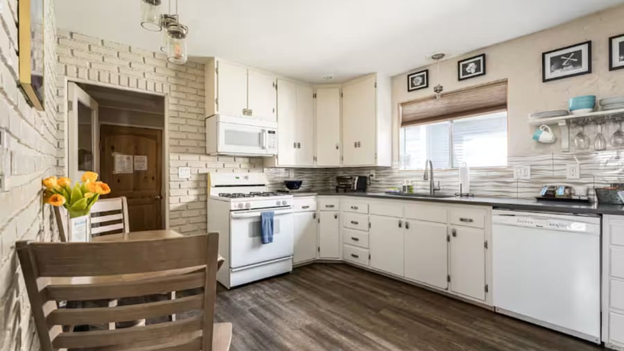 Furnished Finder property 1005880_1 photo 9
