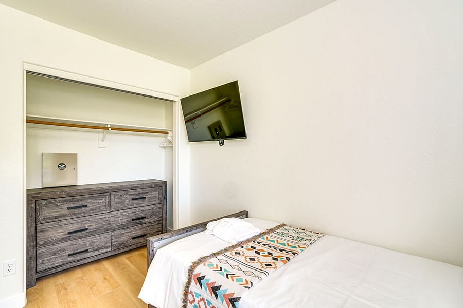 Furnished Finder property 1005882_1 photo 15