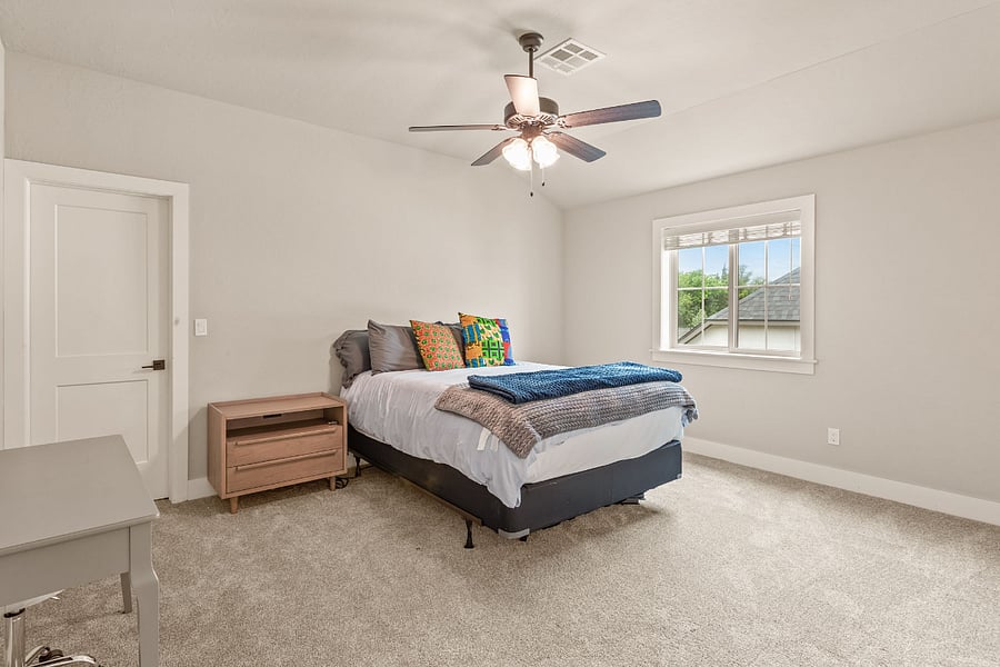 Upstairs bedroom 1