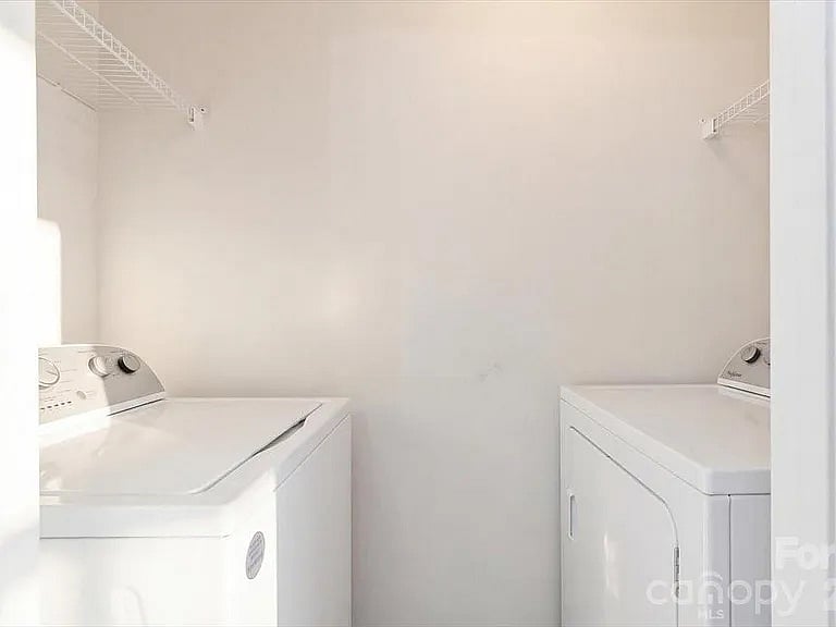 Furnished Finder property 1005907_1 photo 7