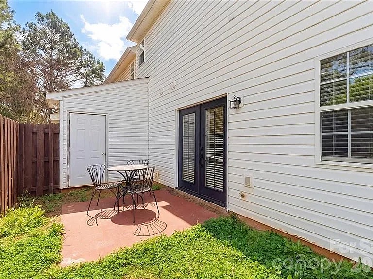 Furnished Finder property 1005907_1 photo 10