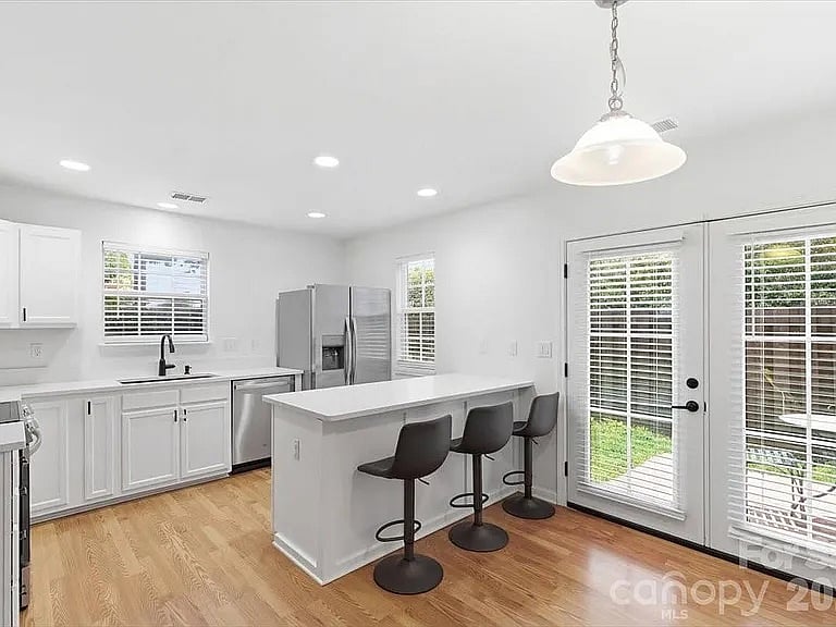 Furnished Finder property 1005907_1 photo 4