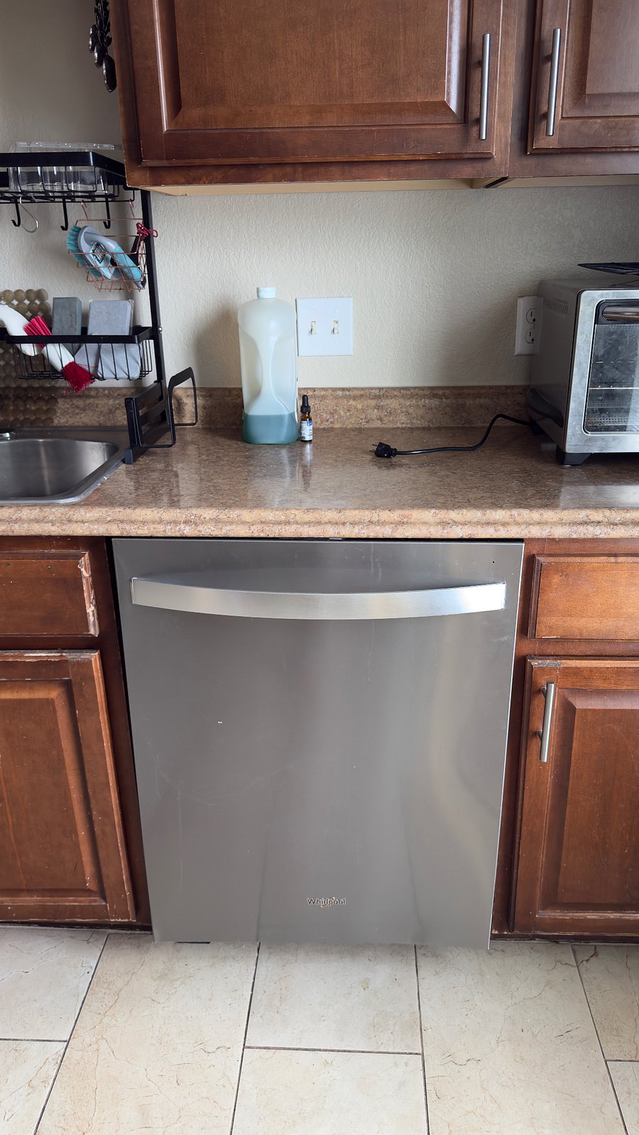 Top of the line dish washer