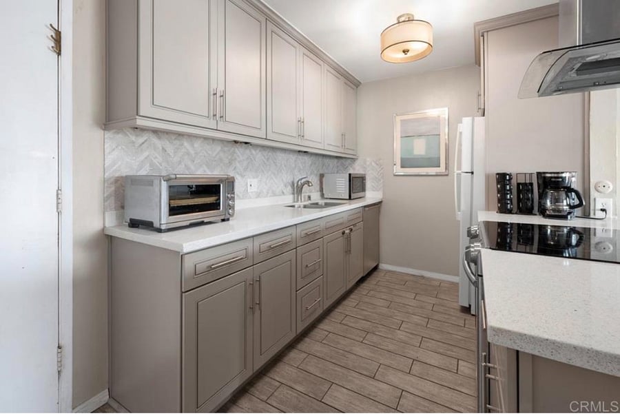 Furnished Finder property 1005948_1 photo 12