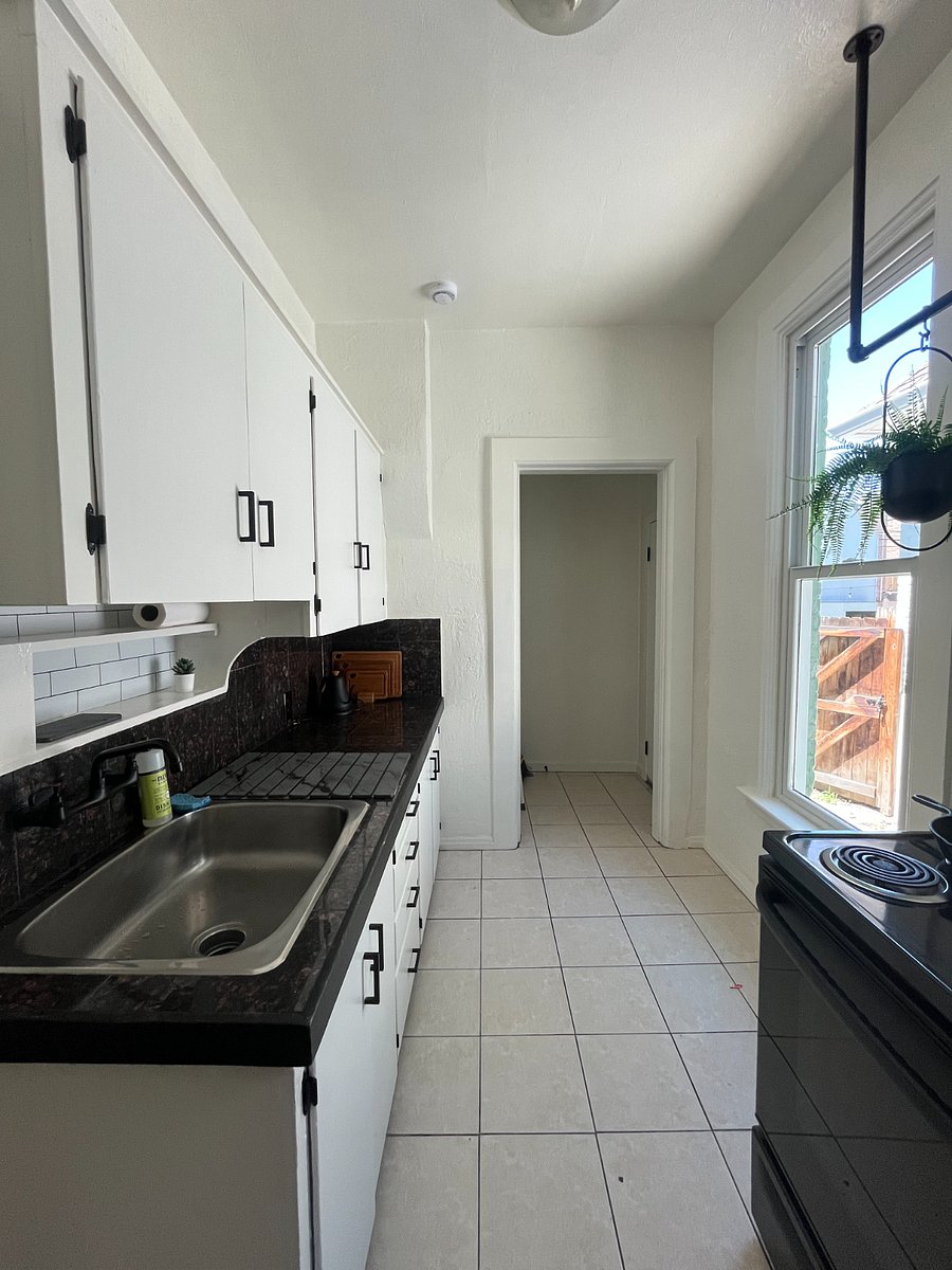 Furnished Finder property 1005959_1 photo 12
