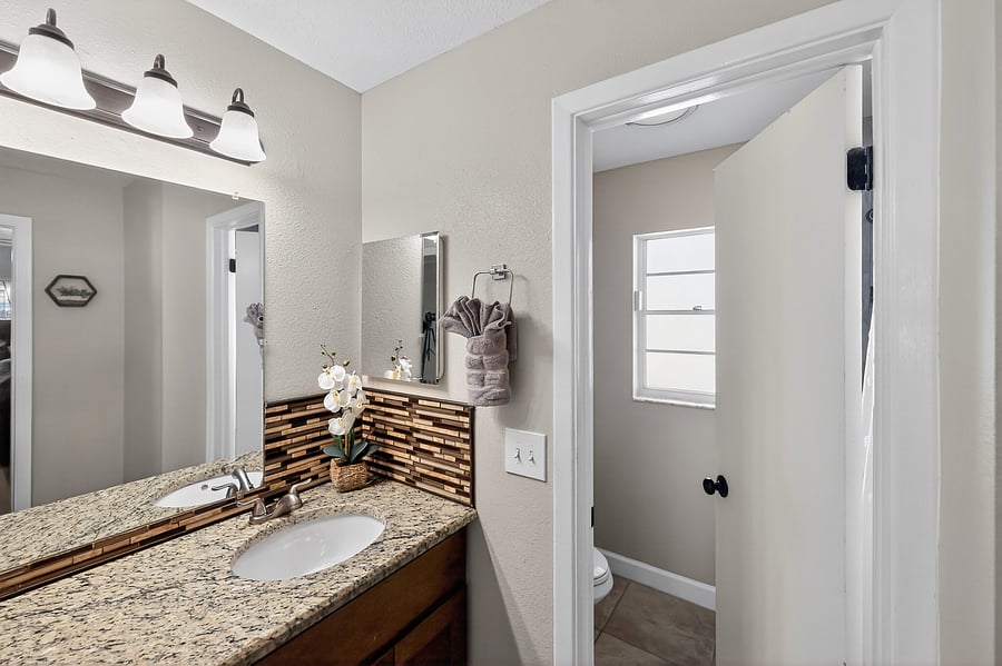 Furnished Finder property 1005976_1 photo 22