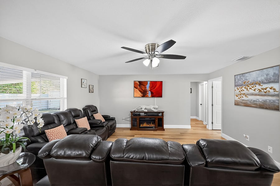 Furnished Finder property 1005976_1 photo 13