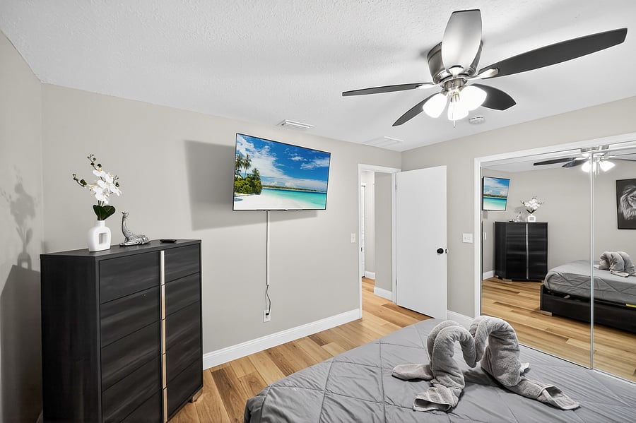 Furnished Finder property 1005976_1 photo 11