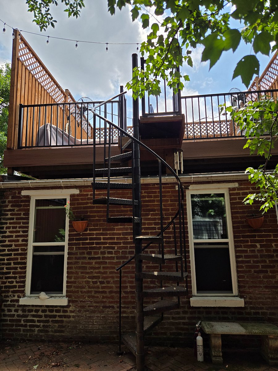deck on top of garage