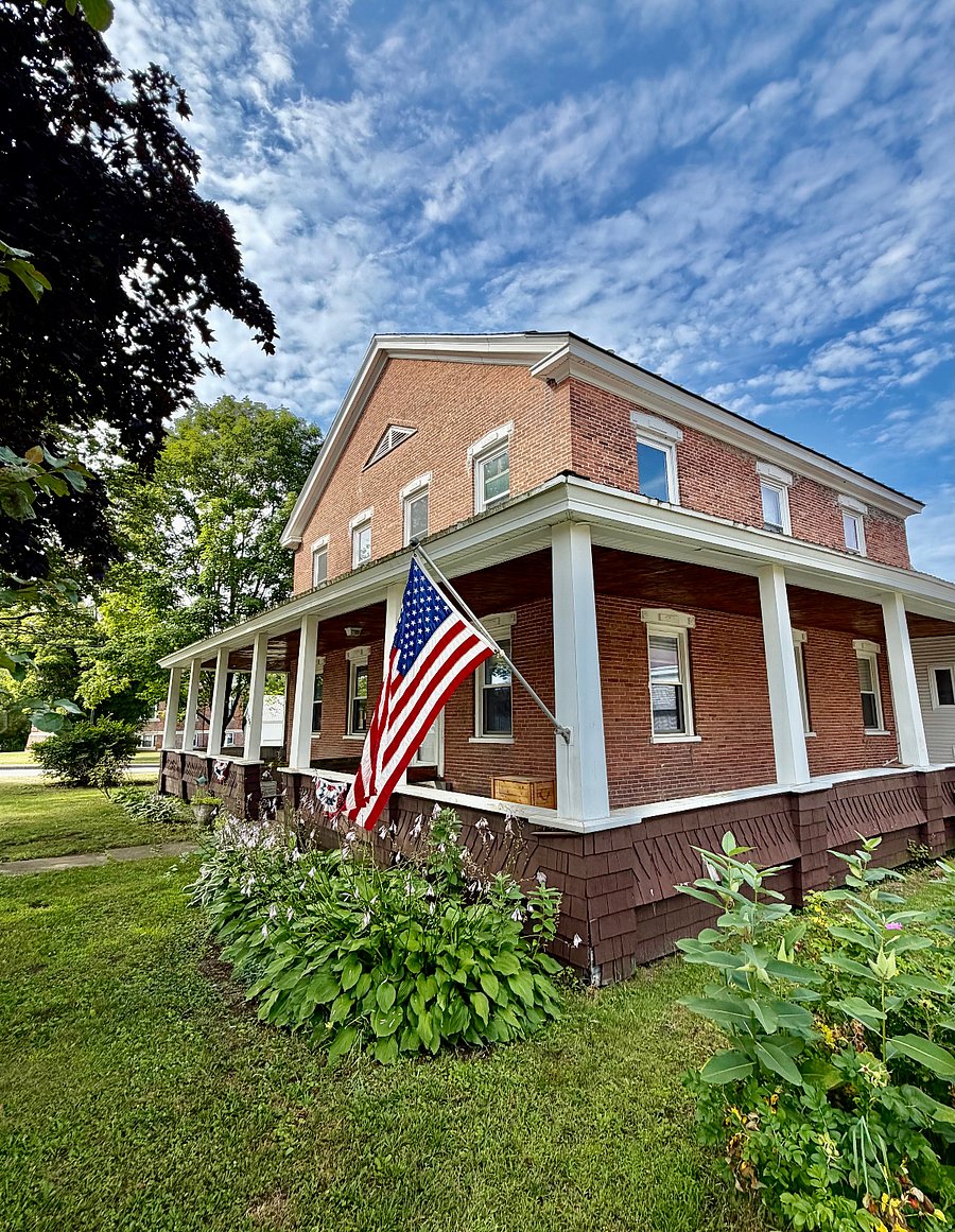 Beautiful historic house in the heart of the Village.