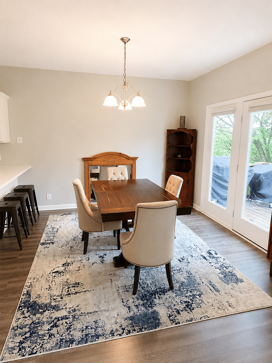 Dining room off kitchen