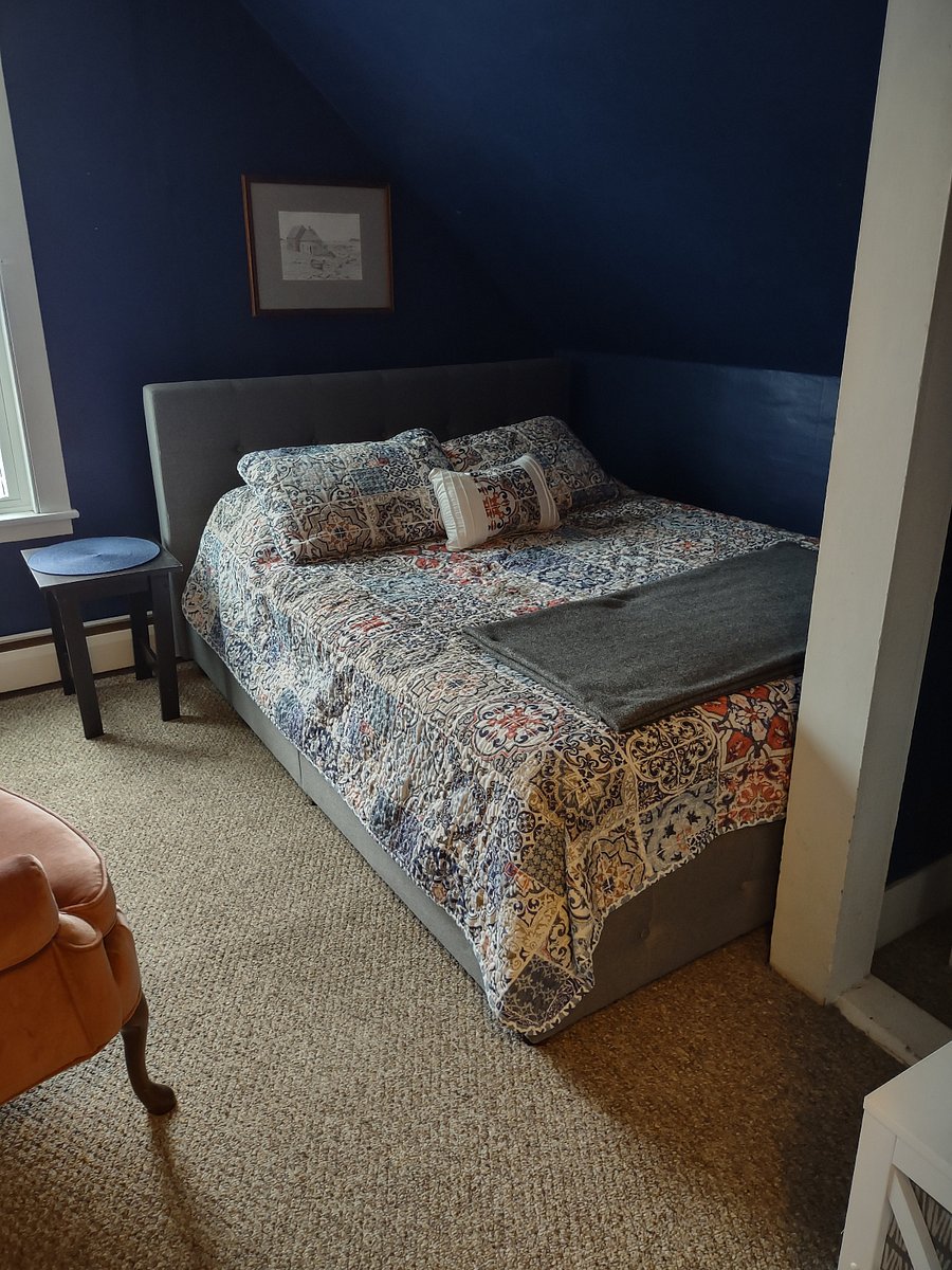 Bedroom2