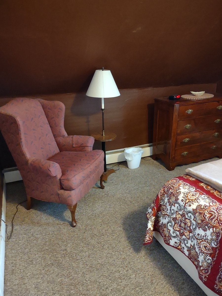 Sitting Bedroom1
