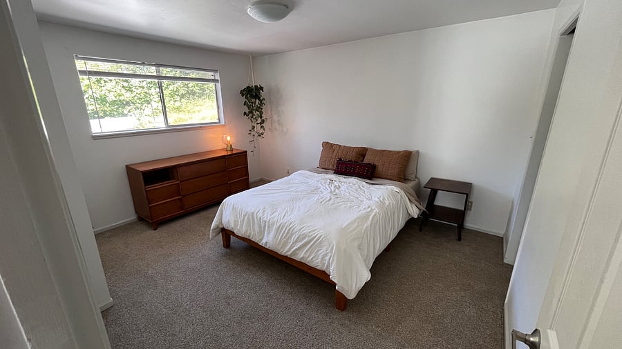 Private bedroom