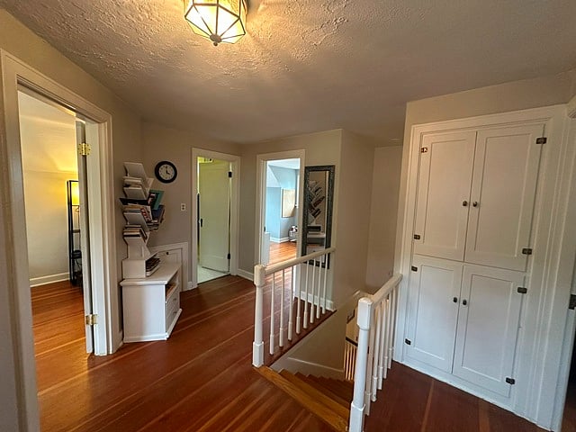 Upper Level Hallway to 3 Bedrooms