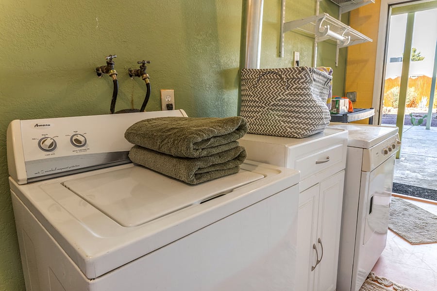 Shared washer and dryer are in the utility room just off the guest living room. The units are soon to upgraded, but sturdy and reliable. Laundry runs on host solar power. Hours of operation are limited to sunny days. 