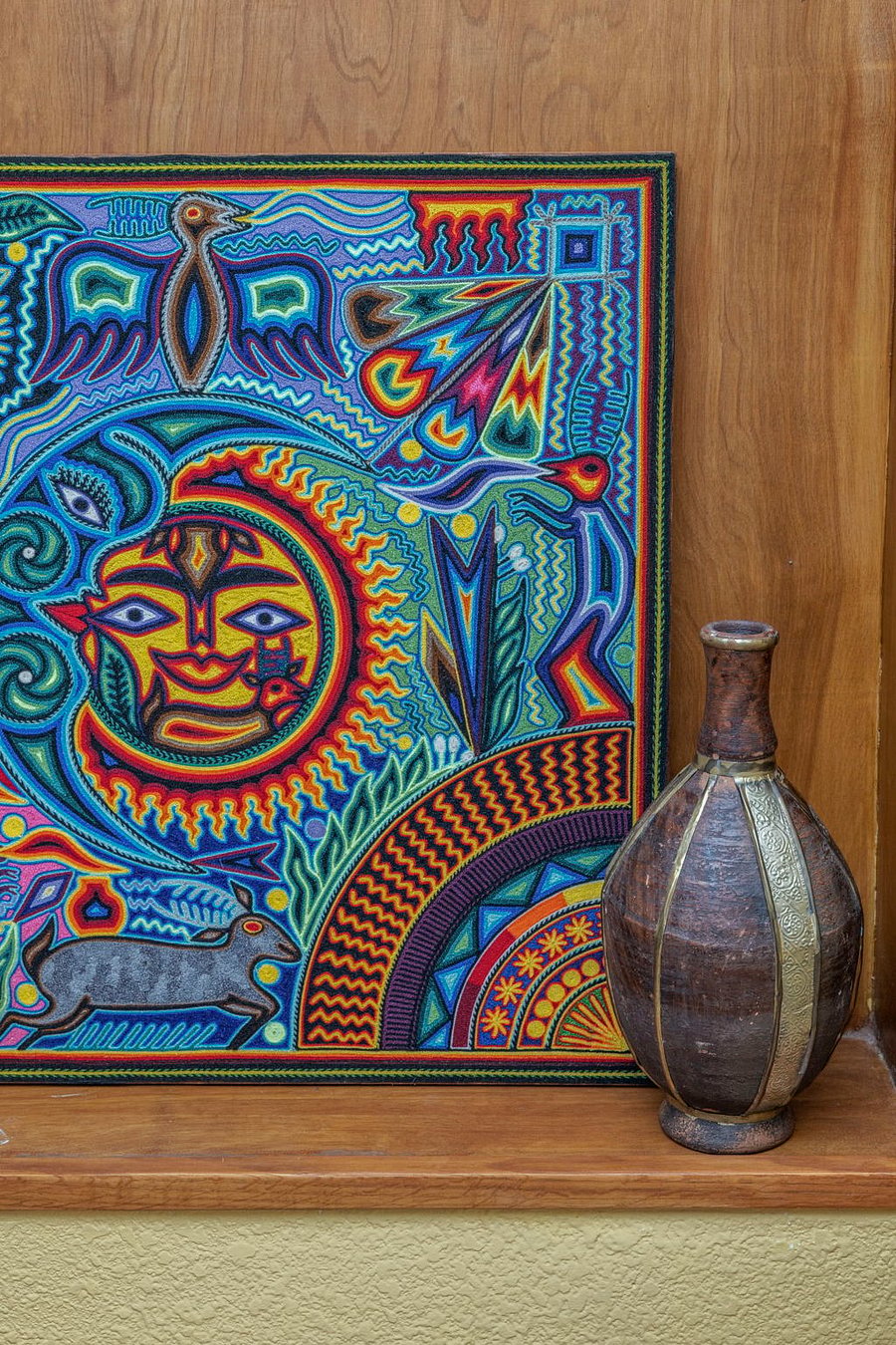 eclectic art and decor