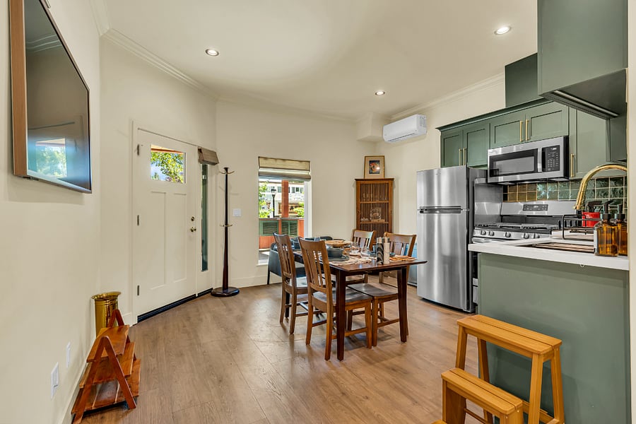 Furnished Finder property 1006164_1 photo 2