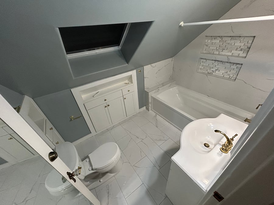 Master Bedroom Suite Private Bathroom
