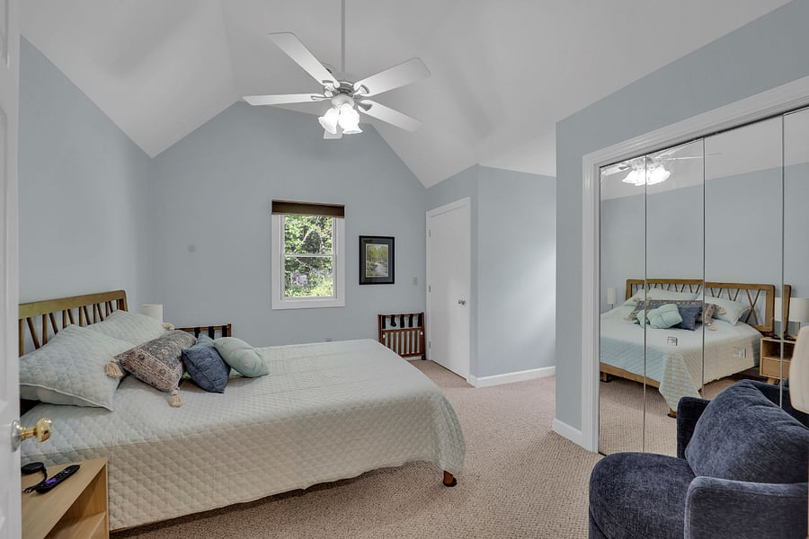 Bedroom 2 with a Queen bed