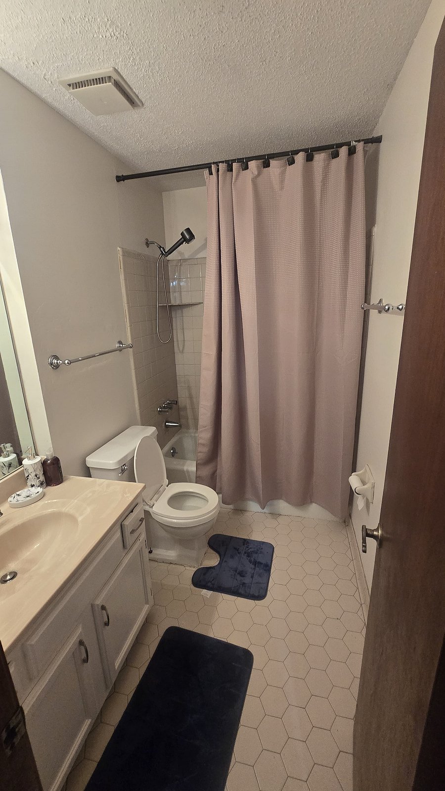 Furnished Finder property 1006293_2 photo 12