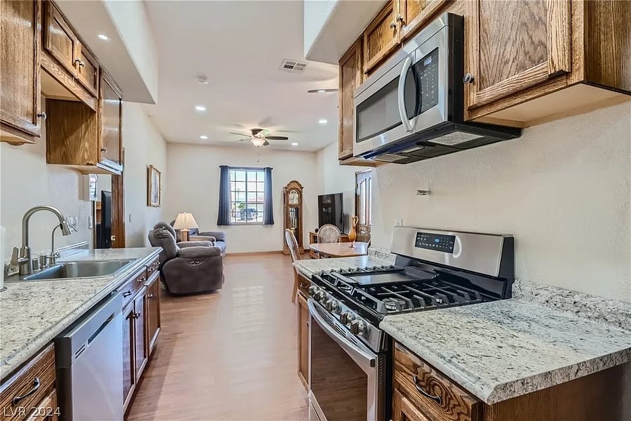 Furnished Finder property 1006325_1 photo 5