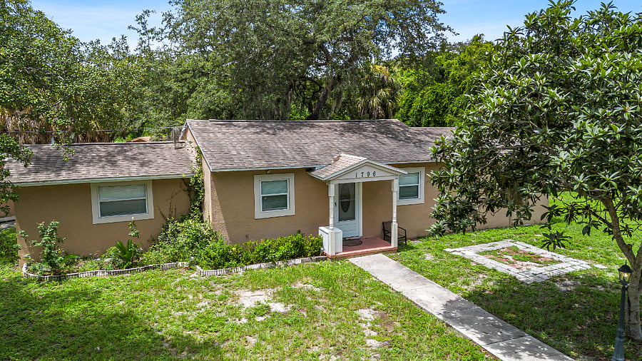 Furnished Finder property 1006357_1 photo 2