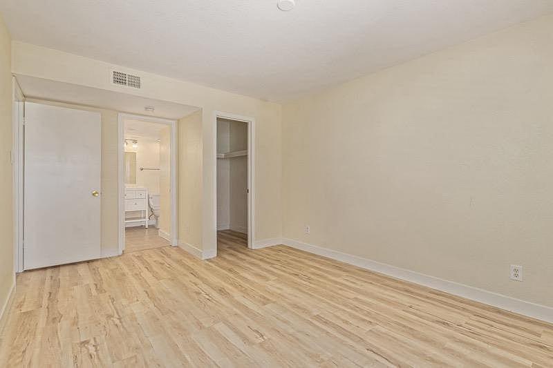 Furnished Finder property 1006397_1 photo 12
