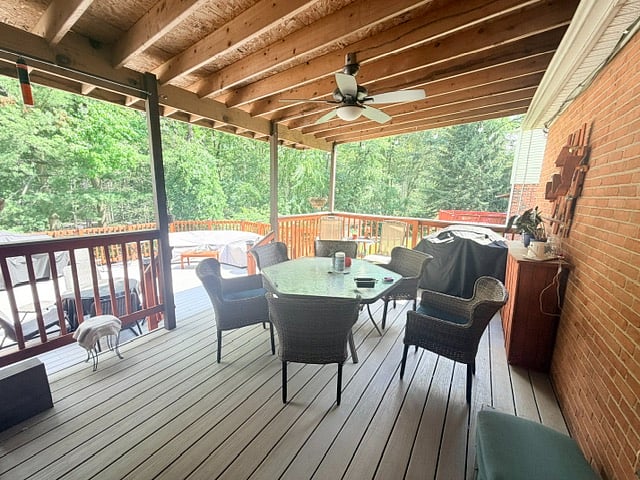 Upper Outside Deck - Smoking Area