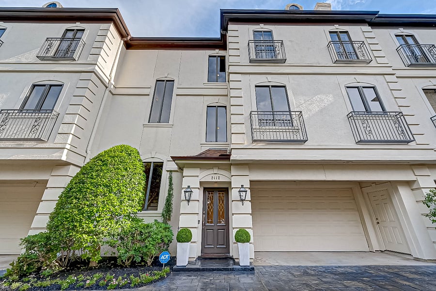Townhome exterior (2412)