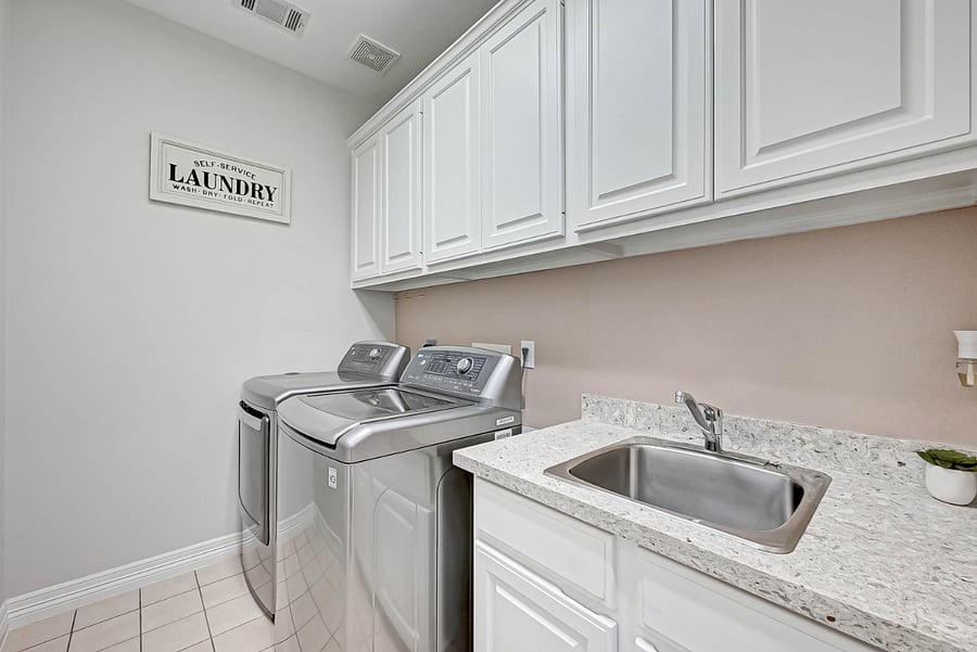 3rd Floor Laundry