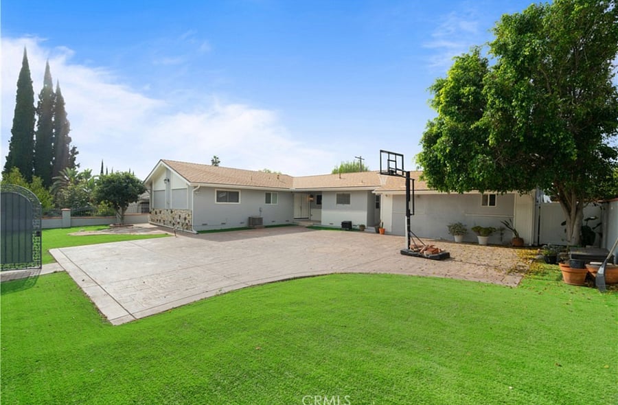 Furnished Finder property 1006434_1 photo 1