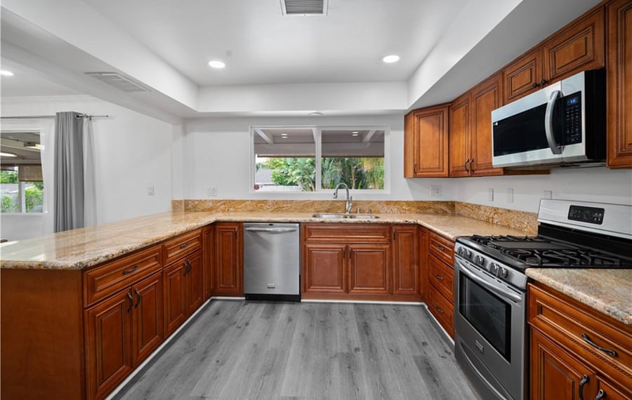 Furnished Finder property 1006434_1 photo 5