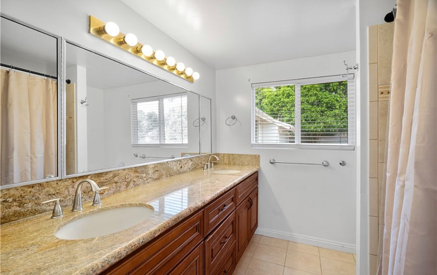 Furnished Finder property 1006434_1 photo 17