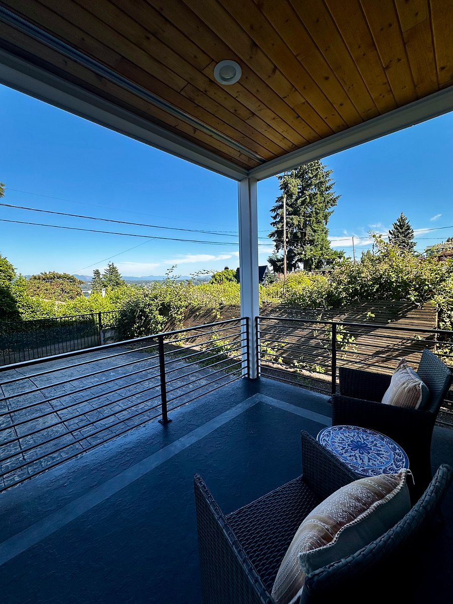 Furnished Finder property 1006437_1 photo 2