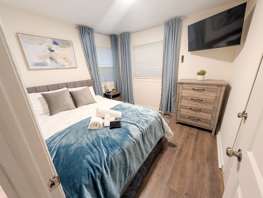 Guest Bedroom 1
