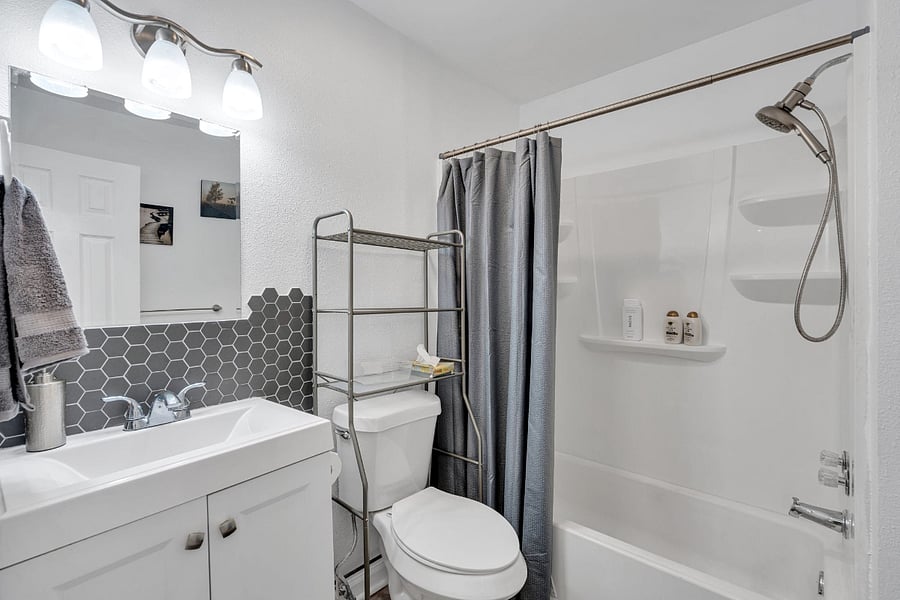 Furnished Finder property 1006452_1 photo 10