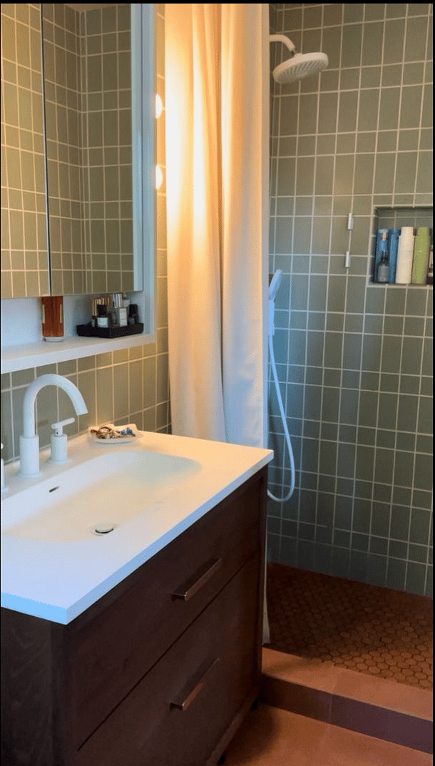 Furnished Finder property 1006582_1 photo 12