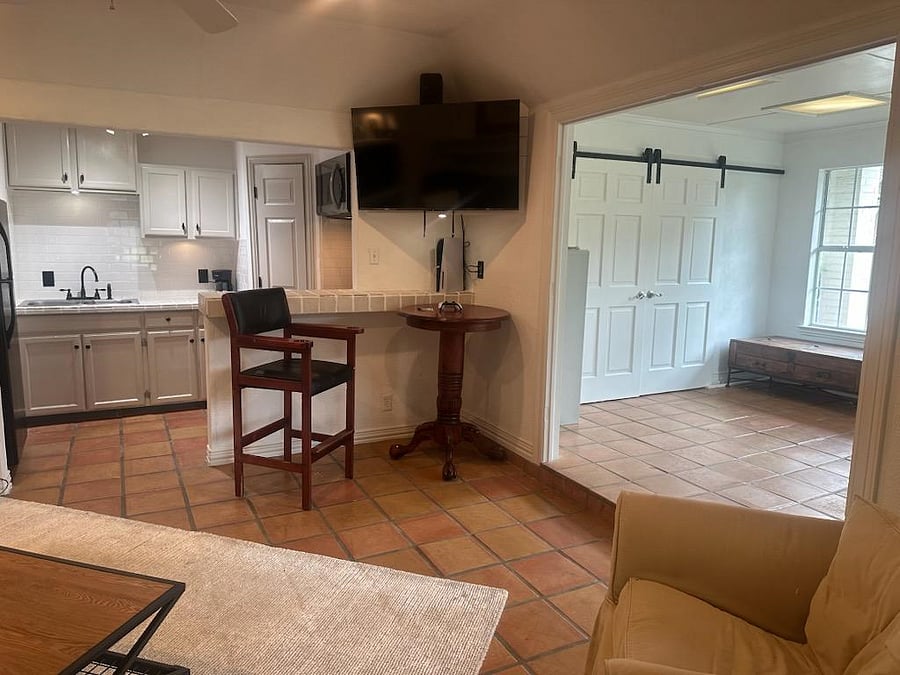 Furnished Finder property 1006585_1 photo 4